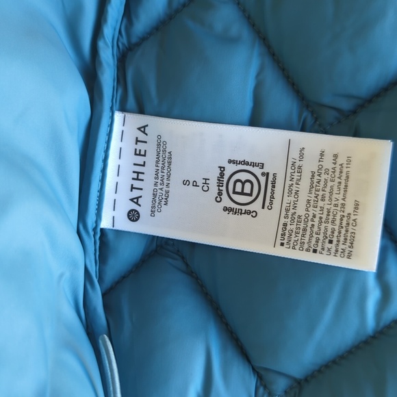 Athleta Whisper Featherless Vest - Skylark Blue S - Picture 8 of 9